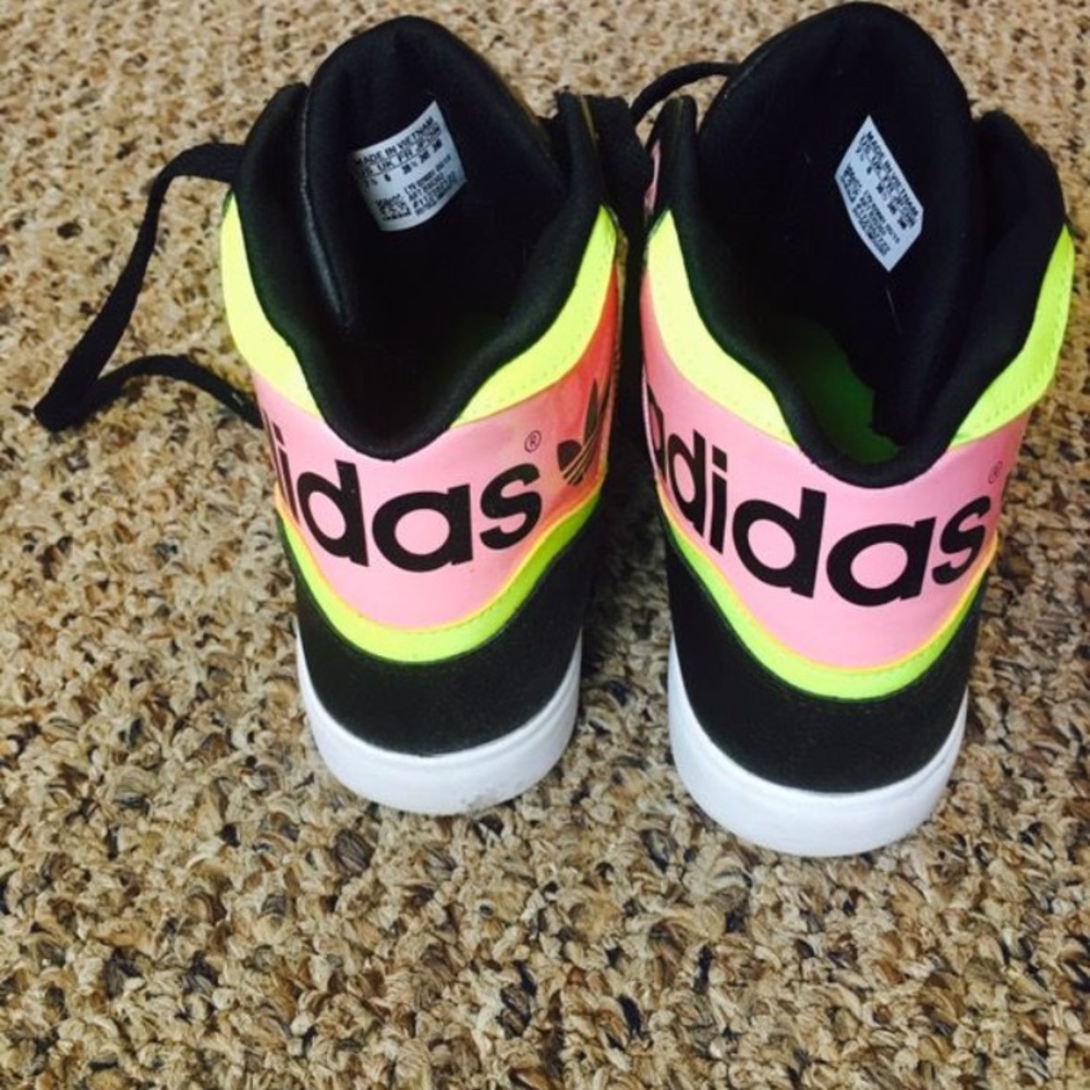 Shoes! - Picture 3 of 6